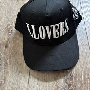 LLOVESICK Llovers snapback cap in black